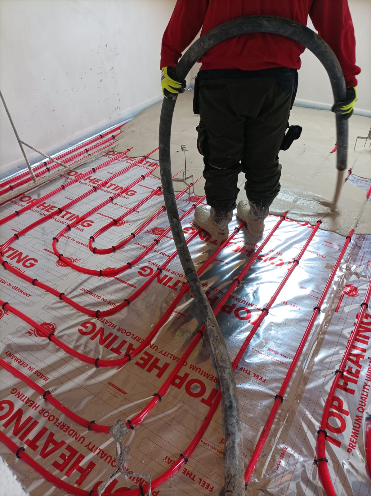 Teplovodni podlahove topeni vytapeni reflexni folie cena